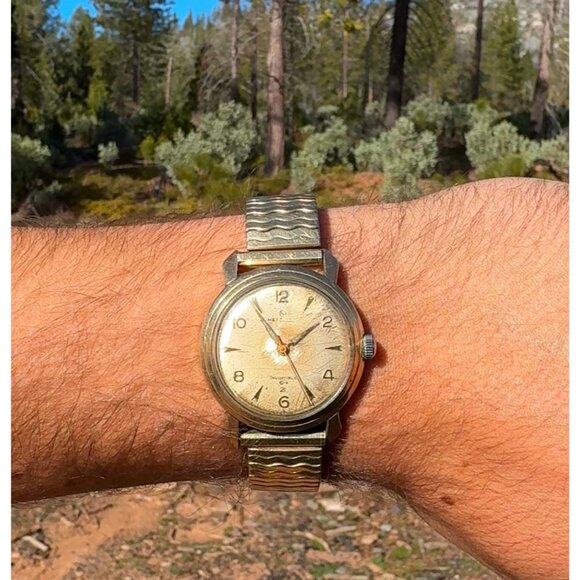 Mens Vintage Helbros Invincible Watch Running Mechanical Stretch - Picture 1 of 10